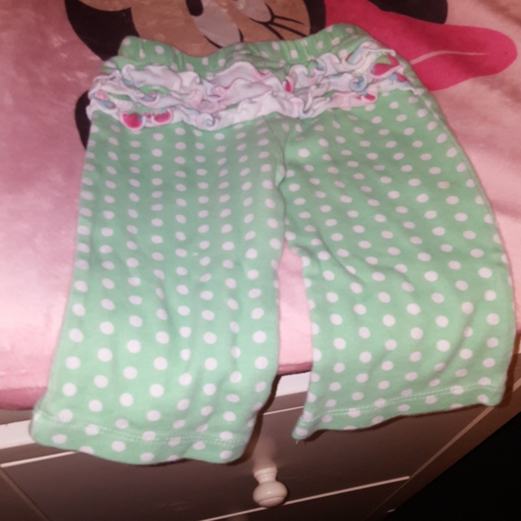 Too small - Picture 5 of 7